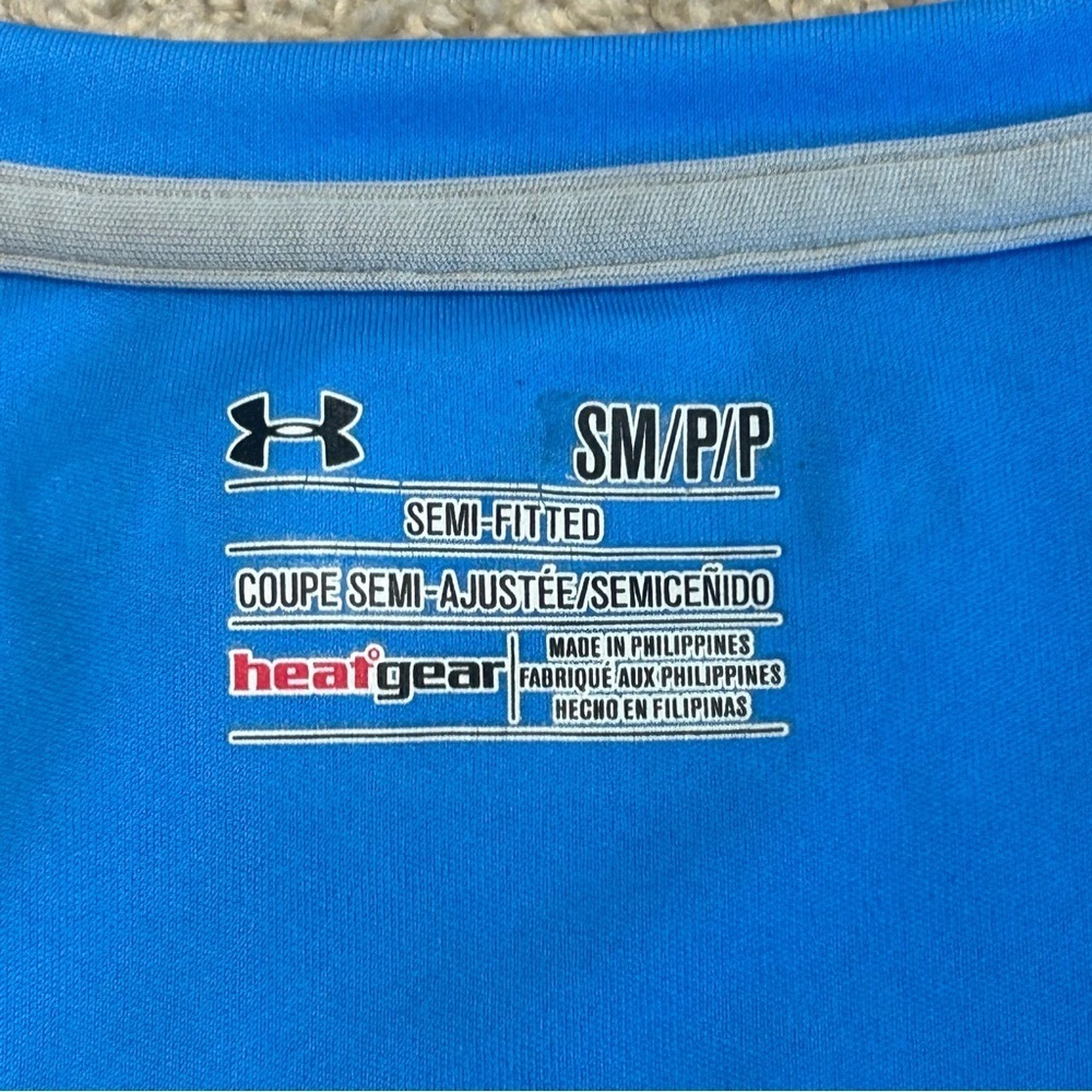 Under Armour Heat Gear blue short sleeve V-neck T-shirt Semi-Fitted top Sz S/M - Picture 3 of 7